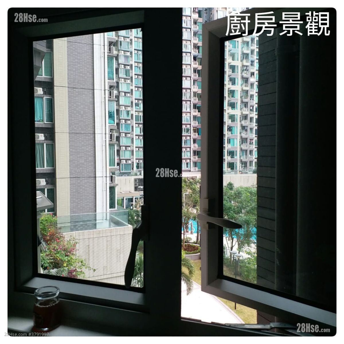 kitchen: The Beaumount Rental 2 Bedrooms , 1 Bathroom 498 ft²