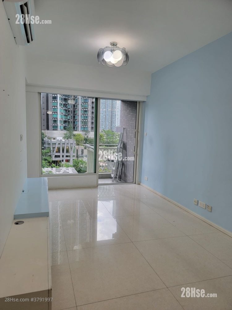 living room: The Beaumount Rental 2 Bedrooms , 1 Bathroom 498 ft²