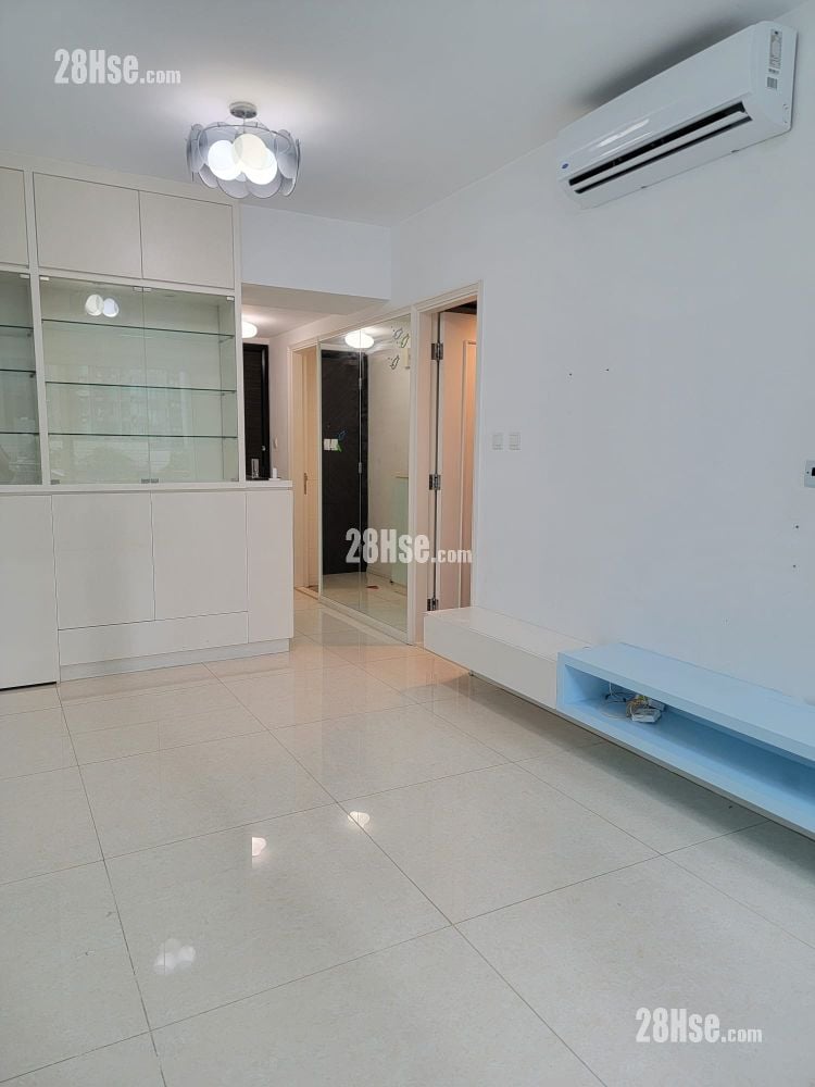 living room: The Beaumount Rental 2 Bedrooms , 1 Bathroom 498 ft²