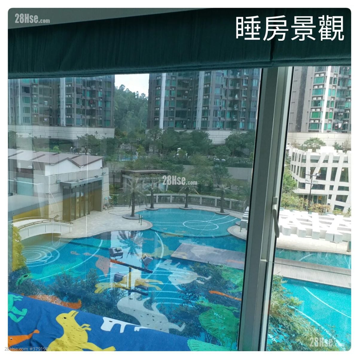 master room: 主人房外景觀