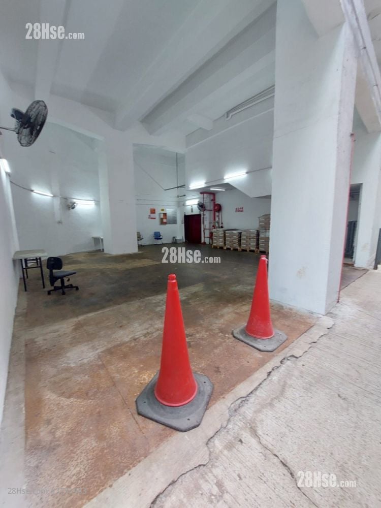 东祥工厂大厦 租盘 140 平方尺