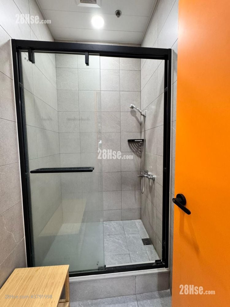 The 80 L 20   Rental 1 Bedroom , 2 Toilets