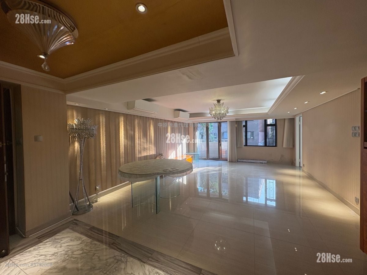 Peony Garden Sell 4 Bedrooms , 3 Bathrooms 1,346 ft²