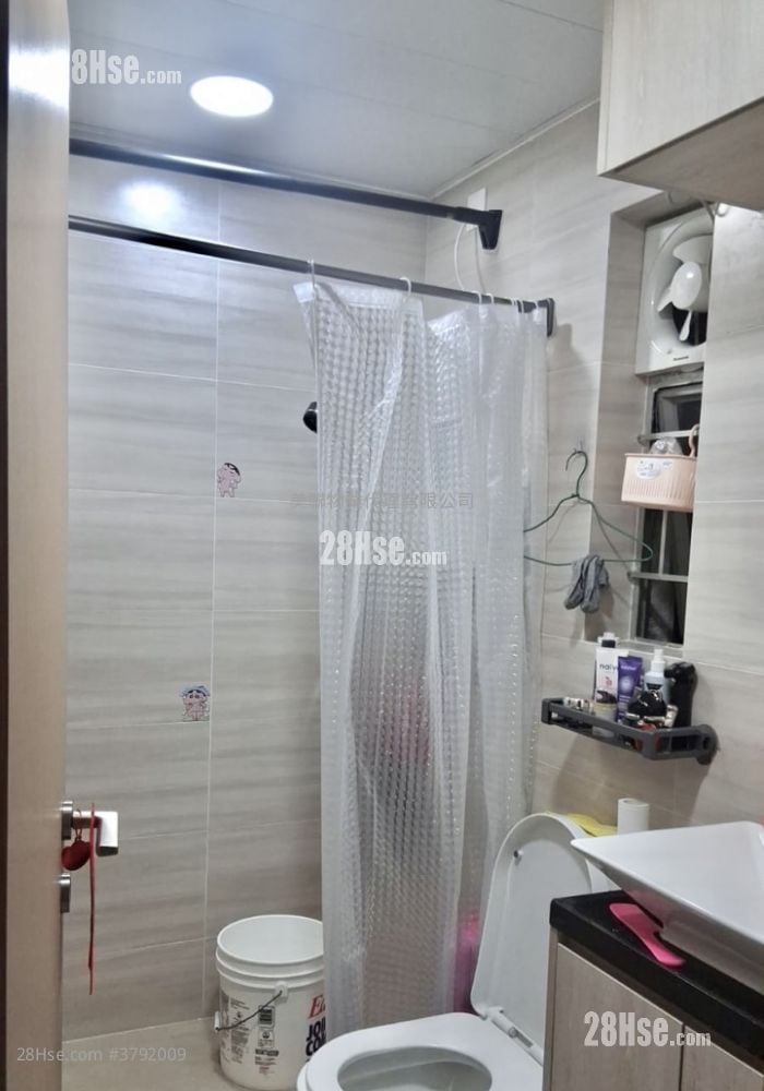 Ka Shing Court Sell 1 Bedroom , 1 Bathroom 541 ft²