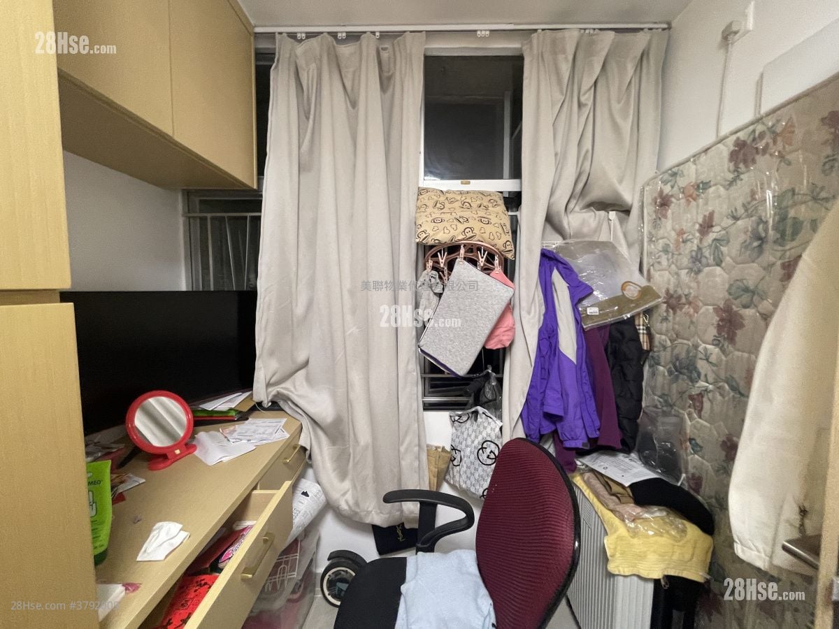 Ka Shing Court Sell 1 Bedroom , 1 Bathroom 541 ft²