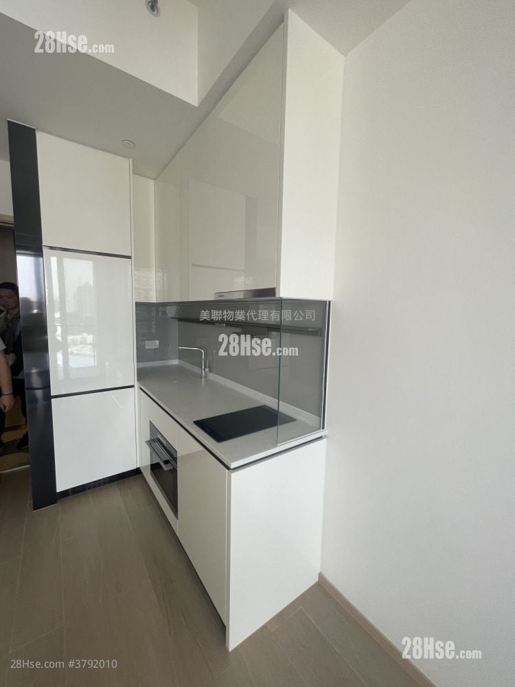 Nexus Grand Sell 1 Bedroom 289 ft²