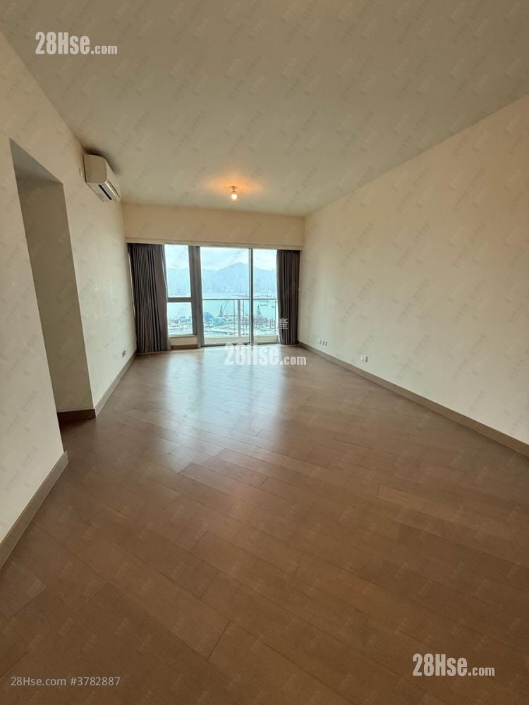 Cullinan West Sell 4 Bedrooms , 2 Bathrooms 1,221 ft²