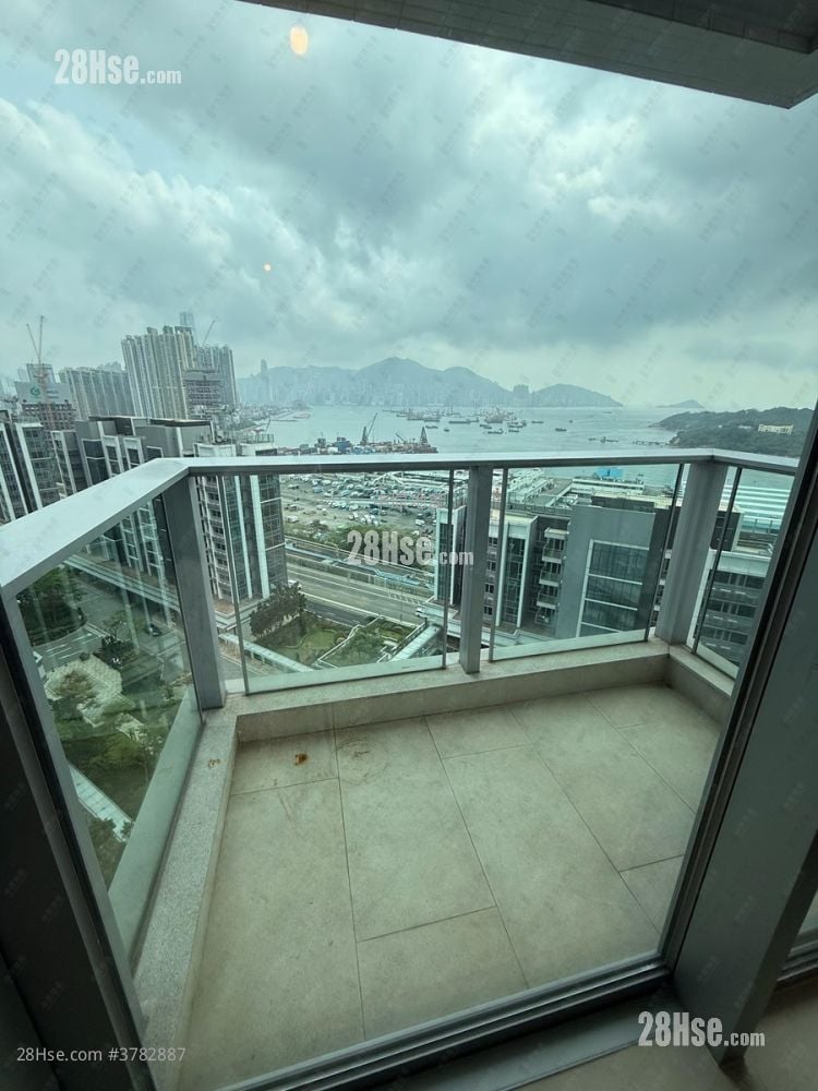 Cullinan West Sell 4 Bedrooms , 2 Bathrooms 1,221 ft²