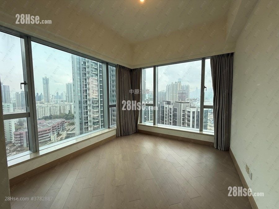 Cullinan West Sell 4 Bedrooms , 2 Bathrooms 1,221 ft²