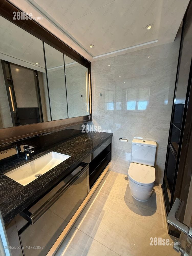 Cullinan West Sell 4 Bedrooms , 2 Bathrooms 1,221 ft²