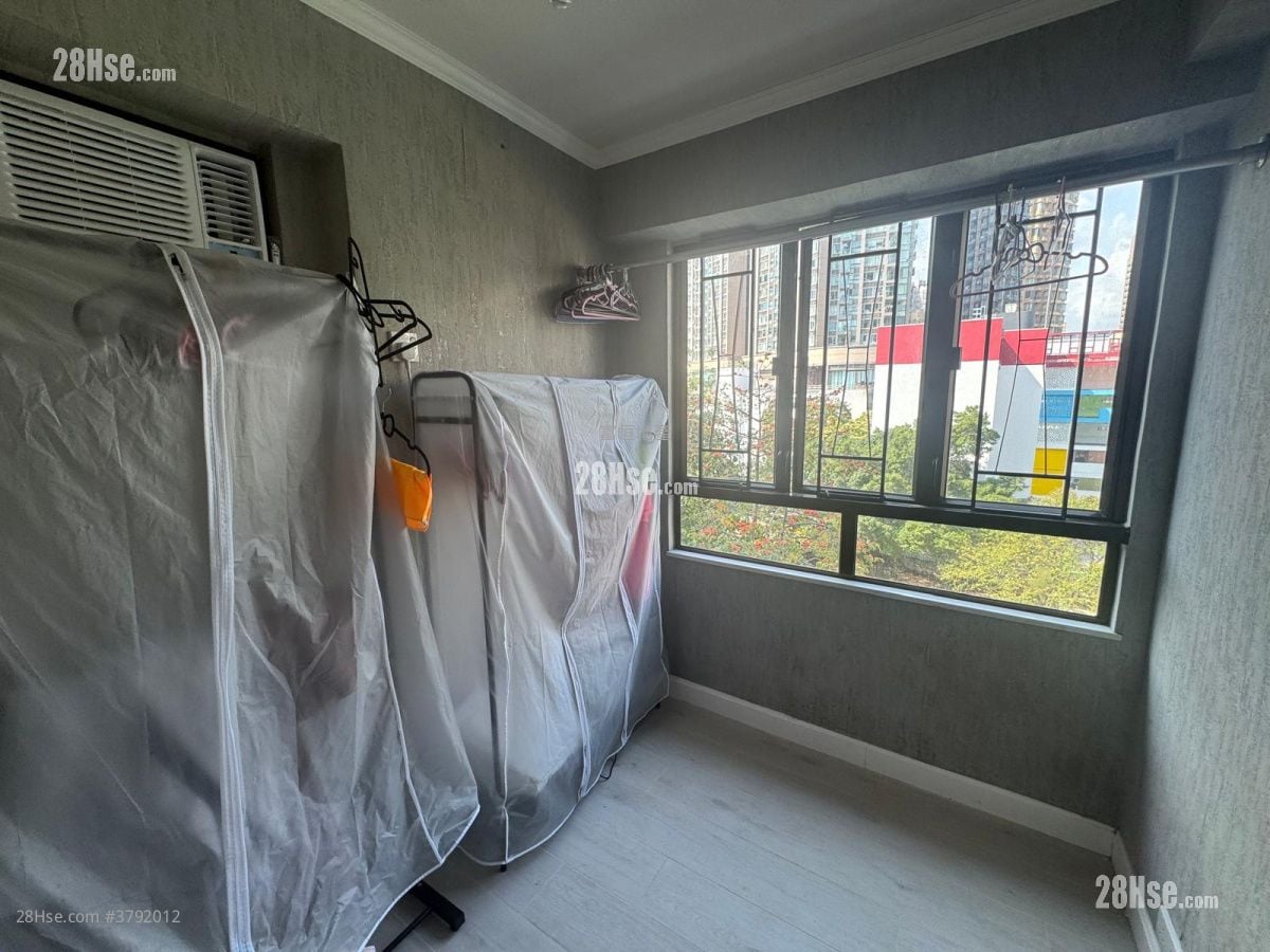 红磡花园 售盘 3 房 , 1 浴室 480 平方尺