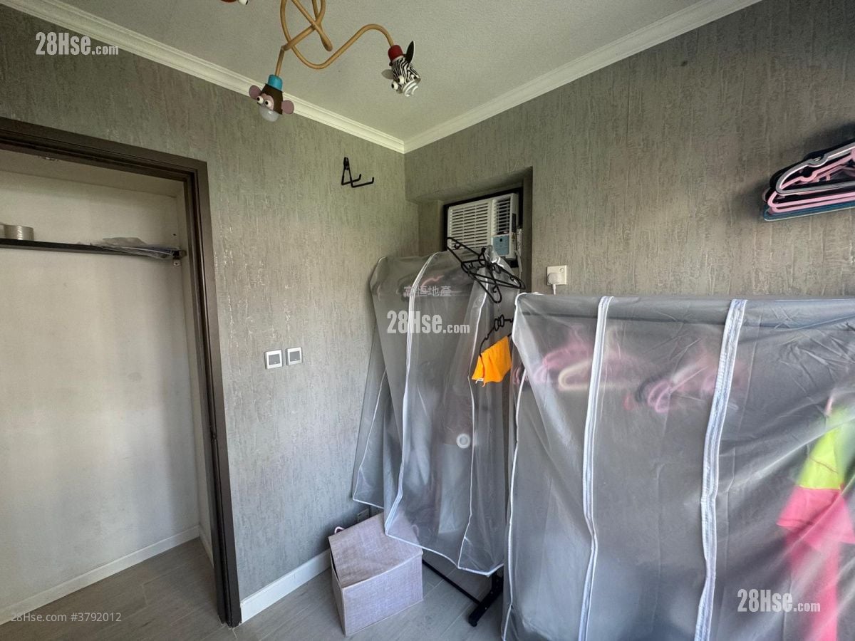 红磡花园 售盘 3 房 , 1 浴室 480 平方尺