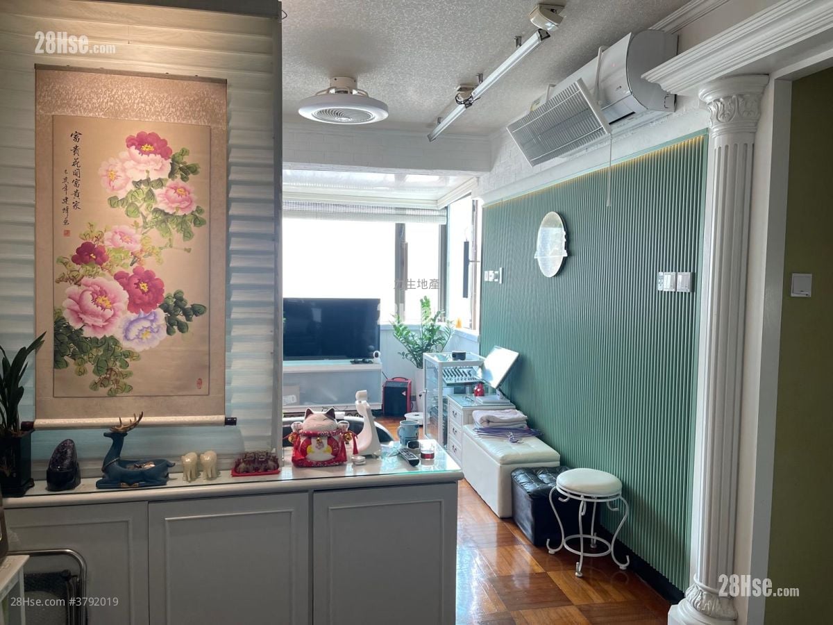 Man Wo Garden Mansion Sell 2 Bedrooms , 1 Bathroom 550 ft²