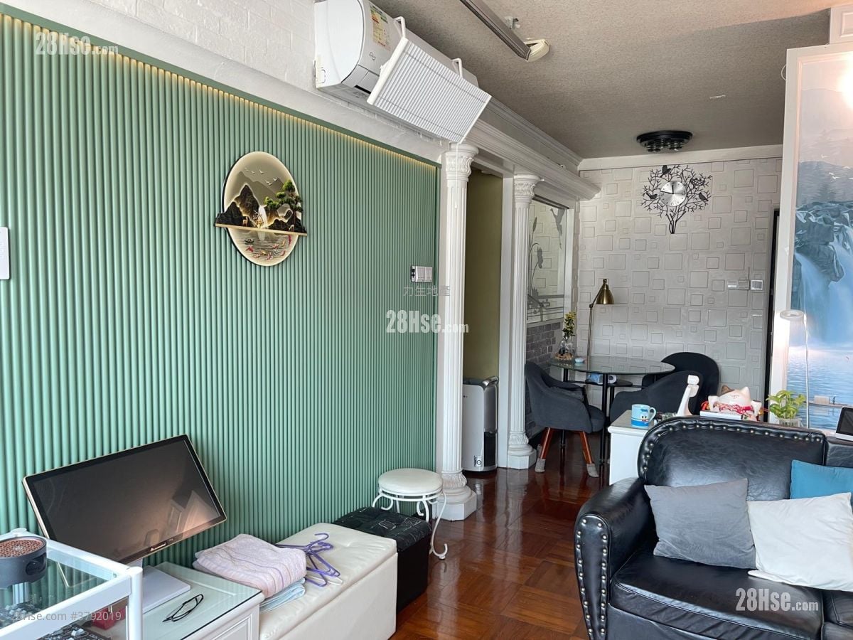 Man Wo Garden Mansion Sell 2 Bedrooms , 1 Bathroom 550 ft²