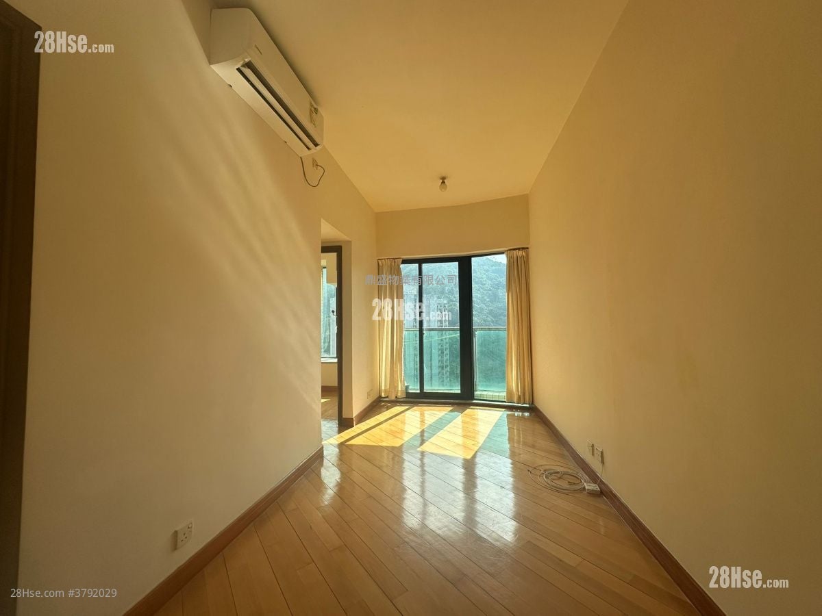 The Oakridge Rental 2 Bedrooms , 1 Bathroom 423 ft²