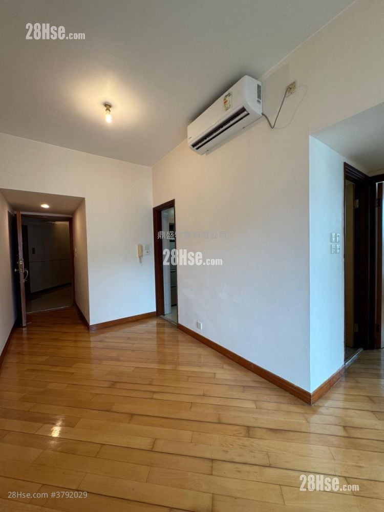 The Oakridge Rental 2 Bedrooms , 1 Bathroom 423 ft²