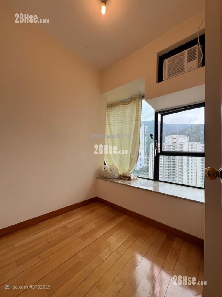 The Oakridge Rental 2 Bedrooms , 1 Bathroom 423 ft²