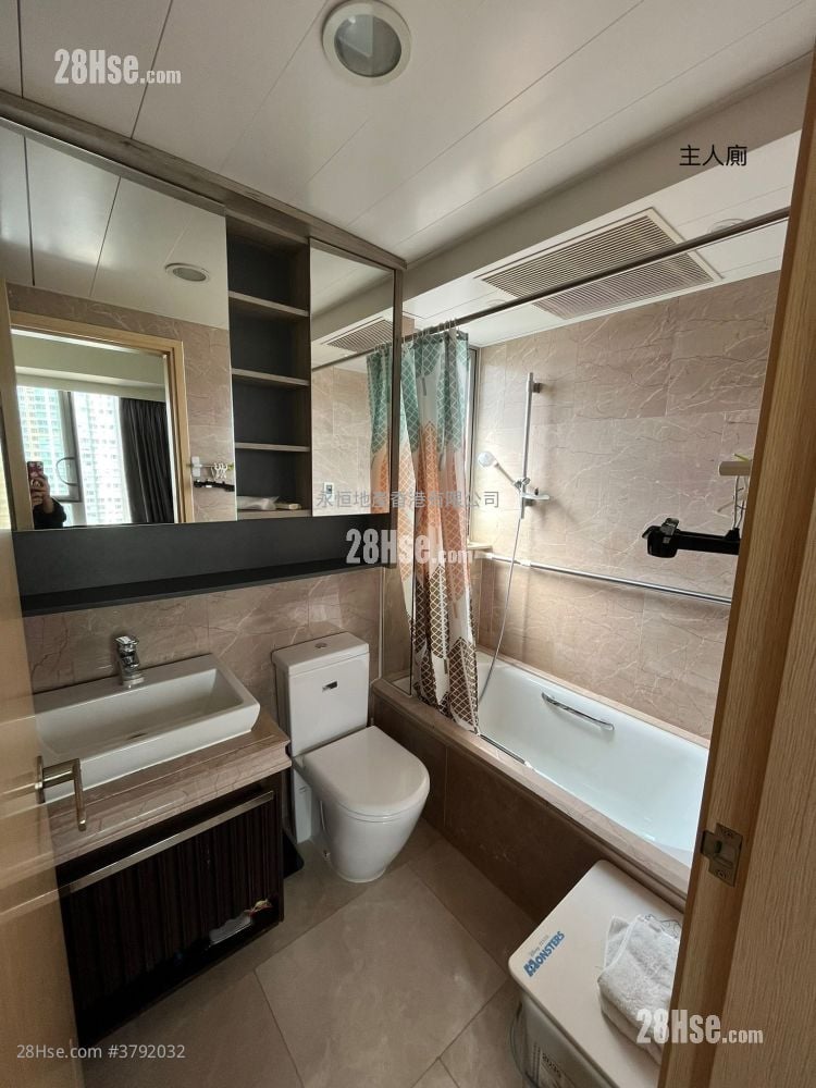 晓峯 售盘 3 房 , 2 浴室 694 平方尺