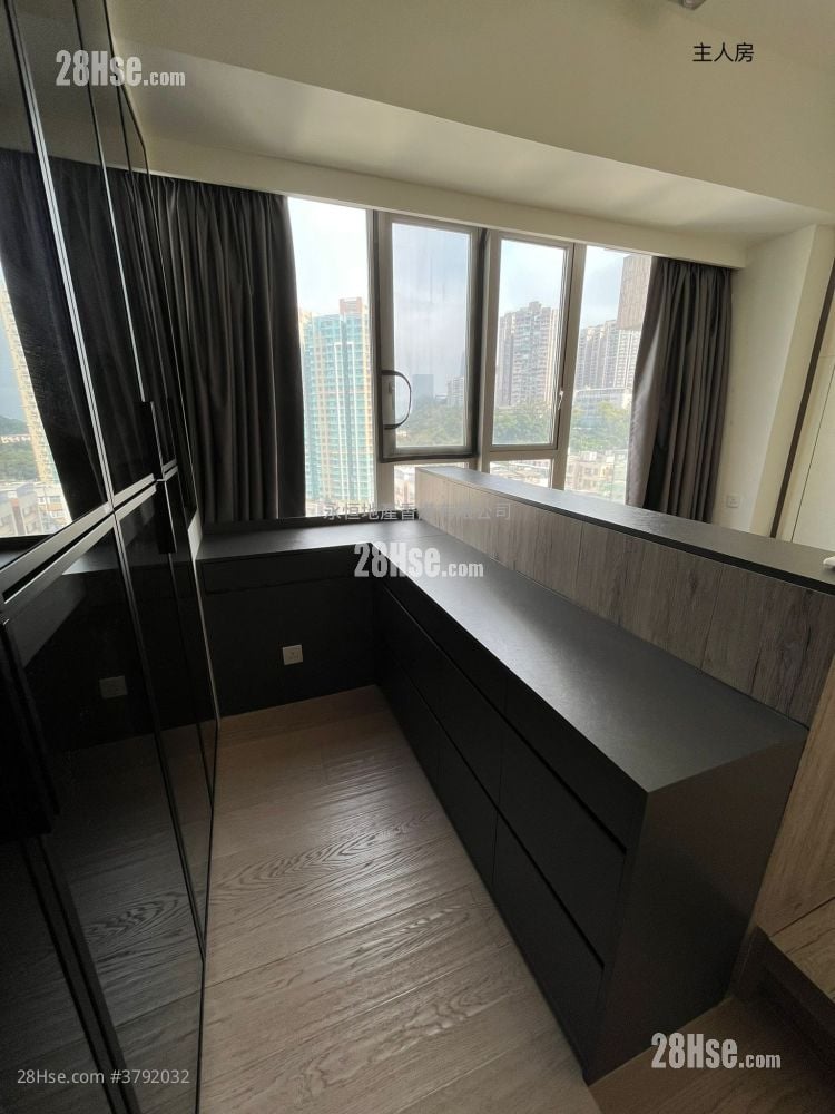 晓峯 售盘 3 房 , 2 浴室 694 平方尺