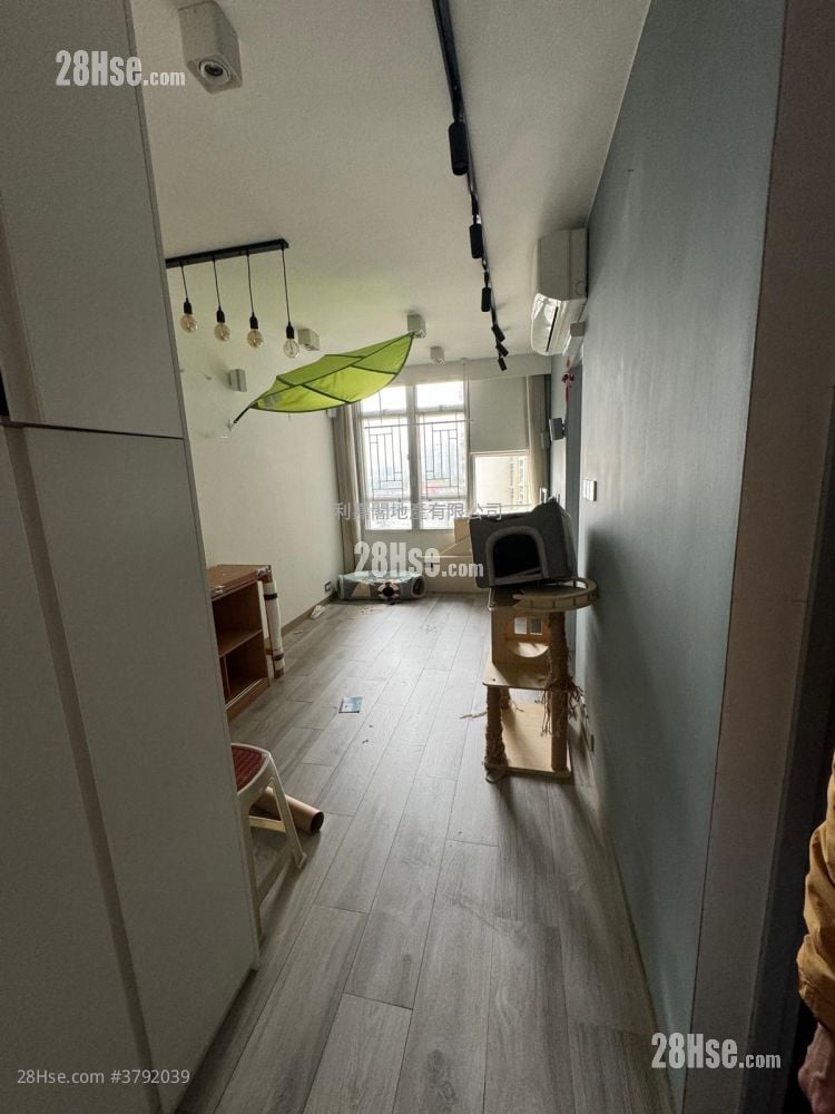 Ping Yan Court Rental 2 Bedrooms , 1 Bathroom 376 ft²