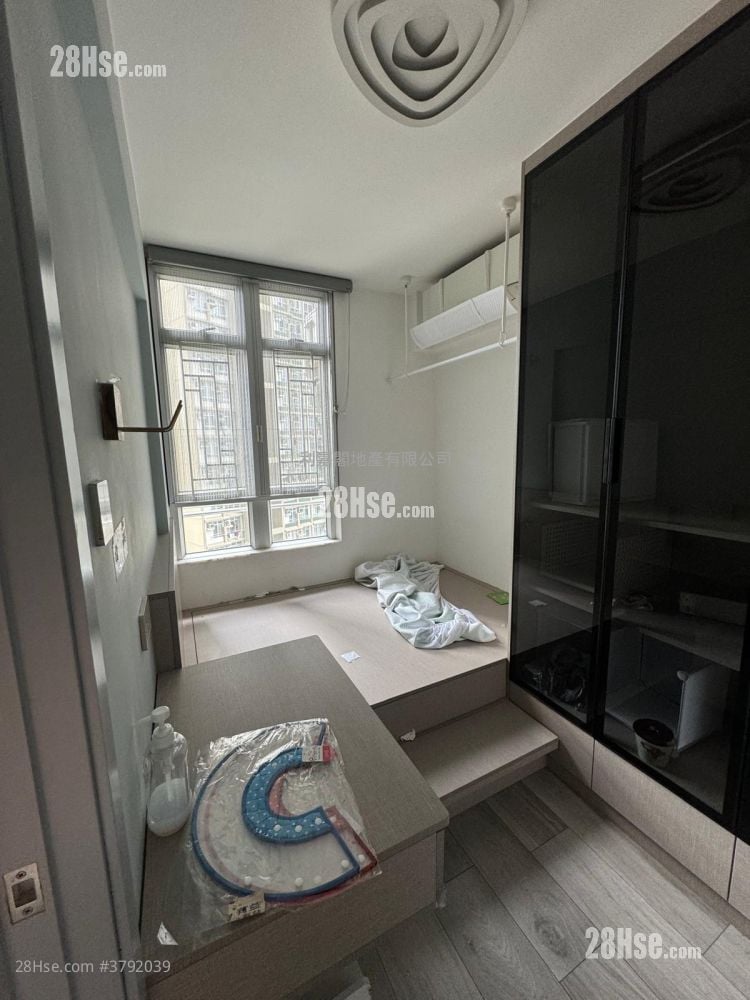 Ping Yan Court Rental 2 Bedrooms , 1 Bathroom 376 ft²