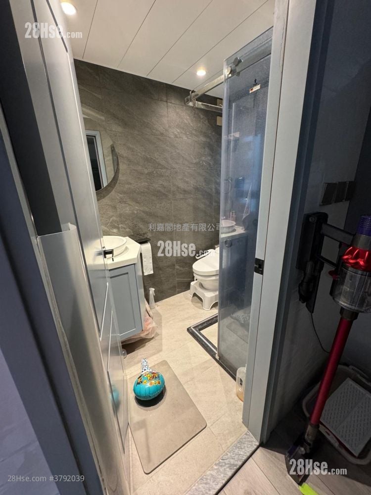 Ping Yan Court Rental 2 Bedrooms , 1 Bathroom 376 ft²