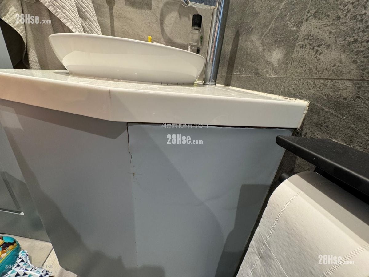 Ping Yan Court Rental 2 Bedrooms , 1 Bathroom 376 ft²