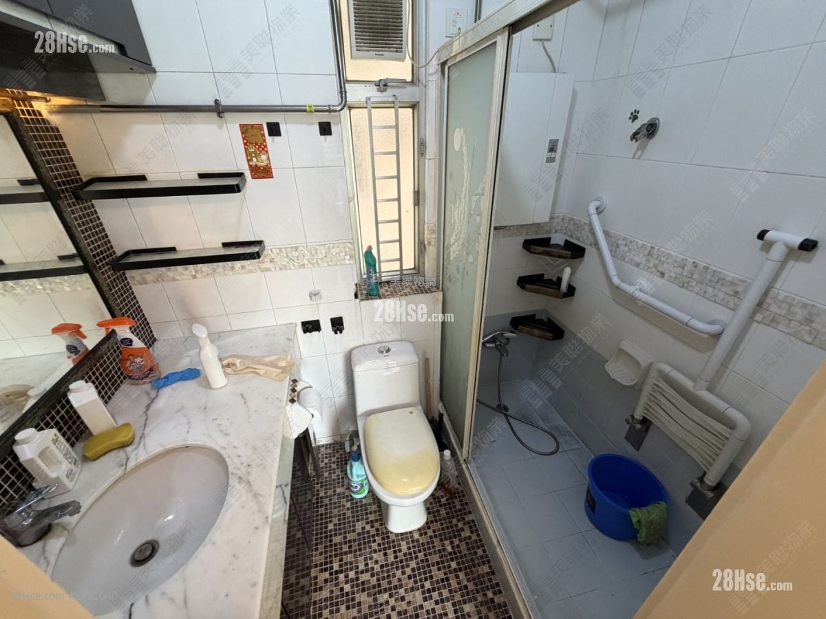 Blossom Garden Sell 415 ft²