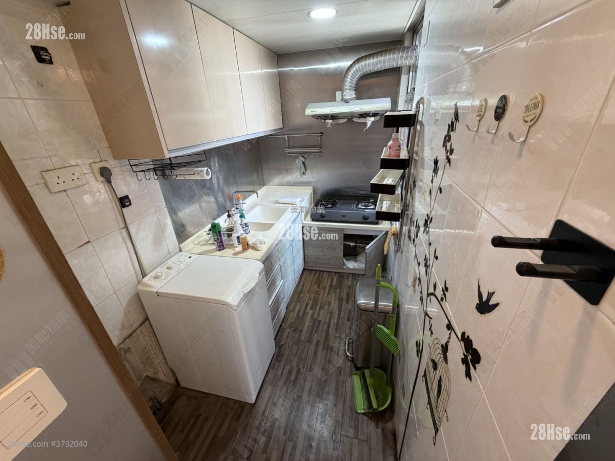 Blossom Garden Sell 415 ft²