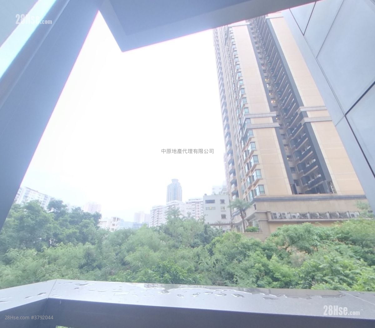 瑧桦 售盘 3 房 526 平方尺