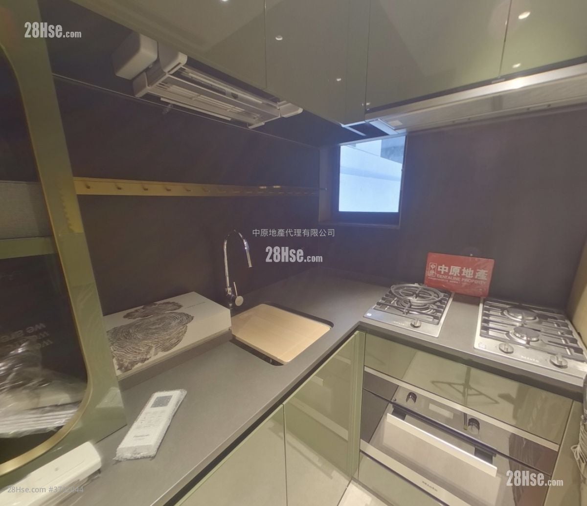 瑧桦 售盘 3 房 526 平方尺