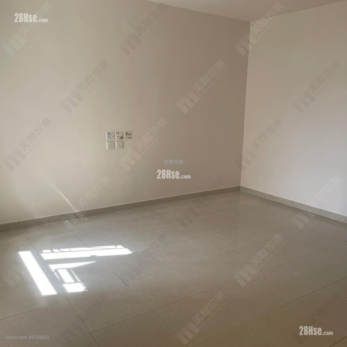 Fung Shing Court Sell 2 Bedrooms 381 ft²