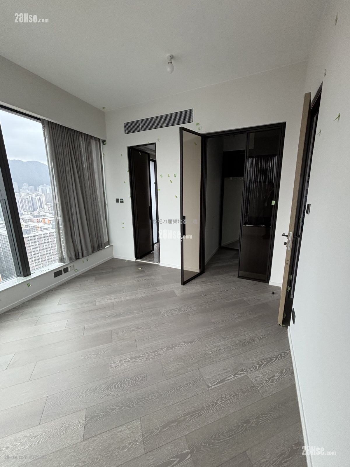 The Henley 租盘 3 房 , 2 浴室 778 平方尺