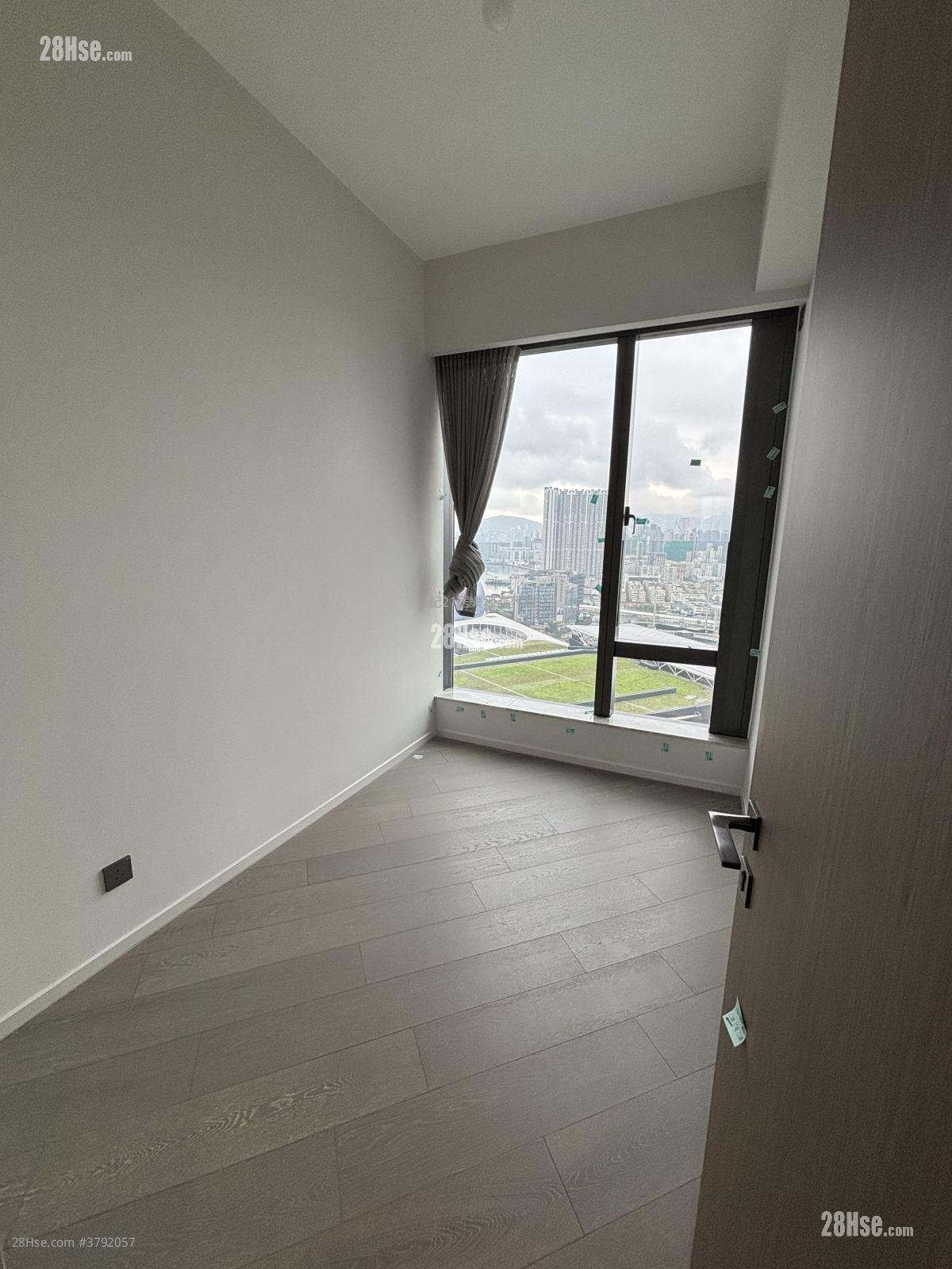 The Henley 租盘 3 房 , 2 浴室 778 平方尺