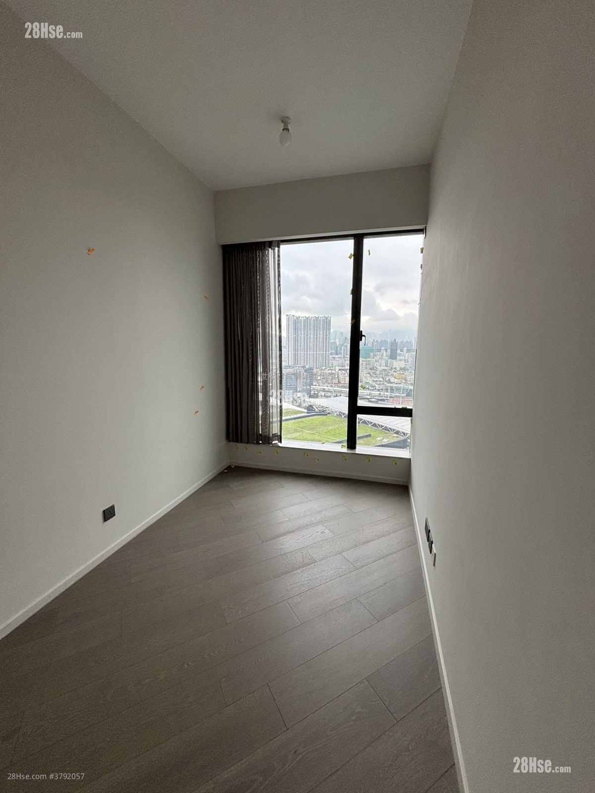 The Henley 租盘 3 房 , 2 浴室 778 平方尺