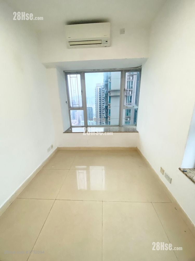 Sky Tower Sell 2 Bedrooms , 1 Bathroom 539 ft²