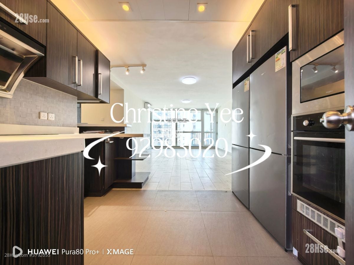 Grand Deco Tower Rental 4 Bedrooms , 2 Bathrooms 1,003 ft²