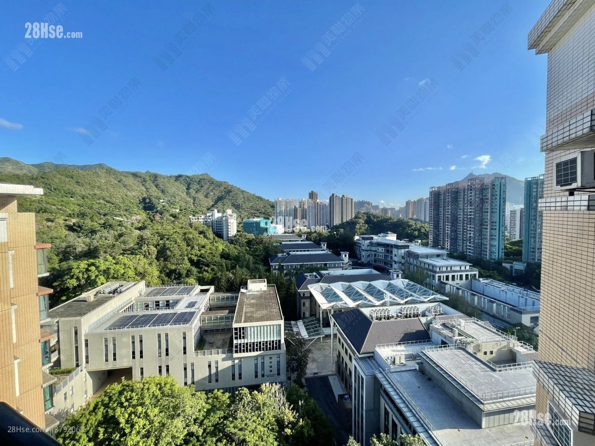 Beneville Sell 3 Bedrooms 612 ft²