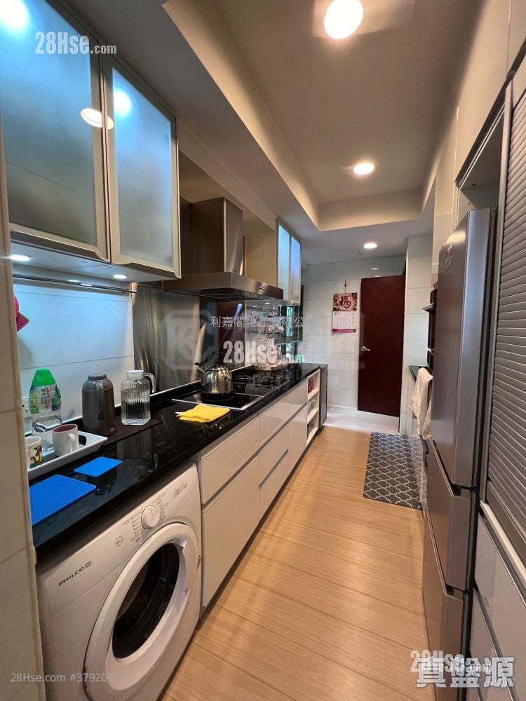 承峰 售盘 2 房 1,668 平方尺