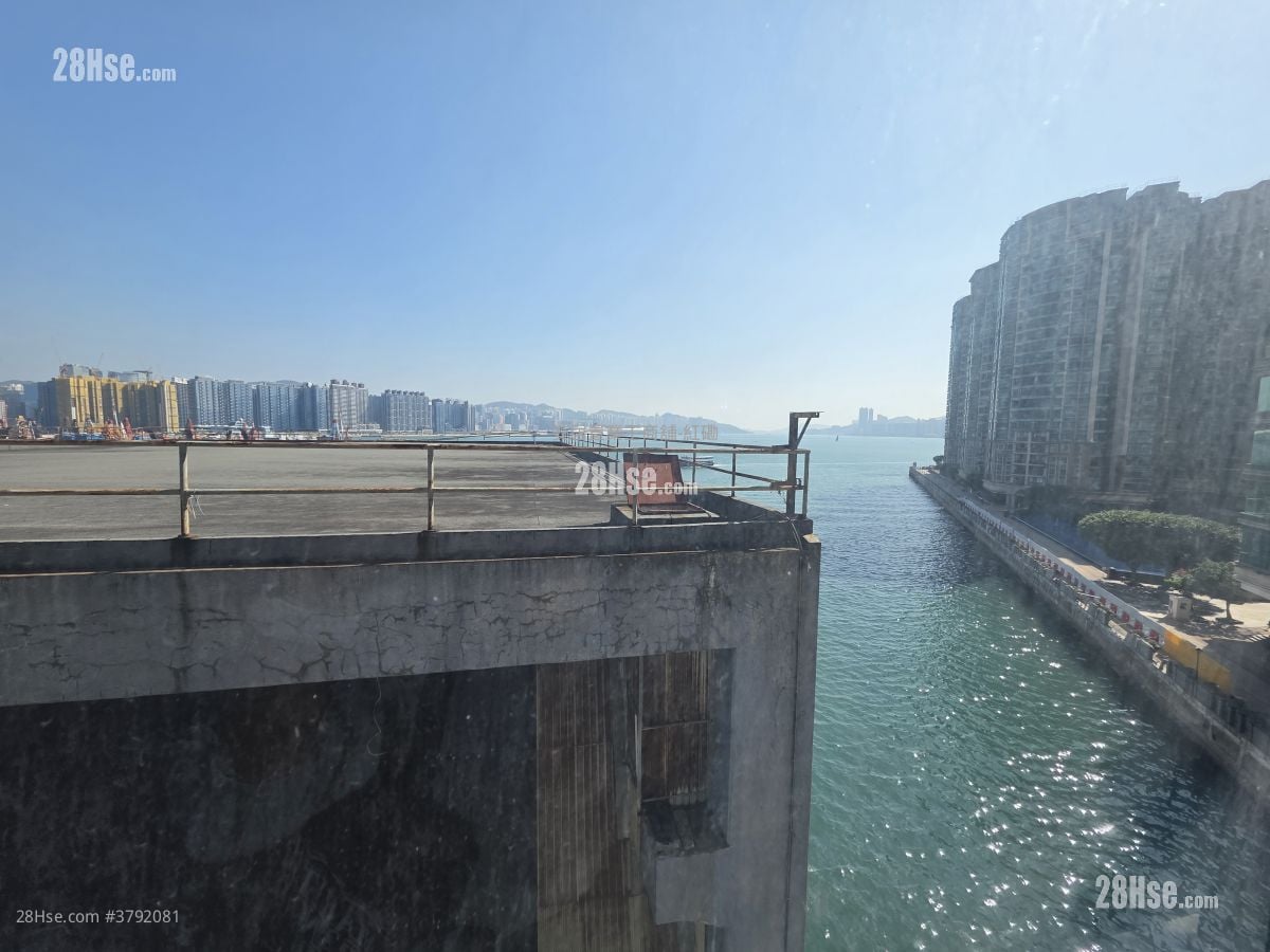 Harbour Centre Rental