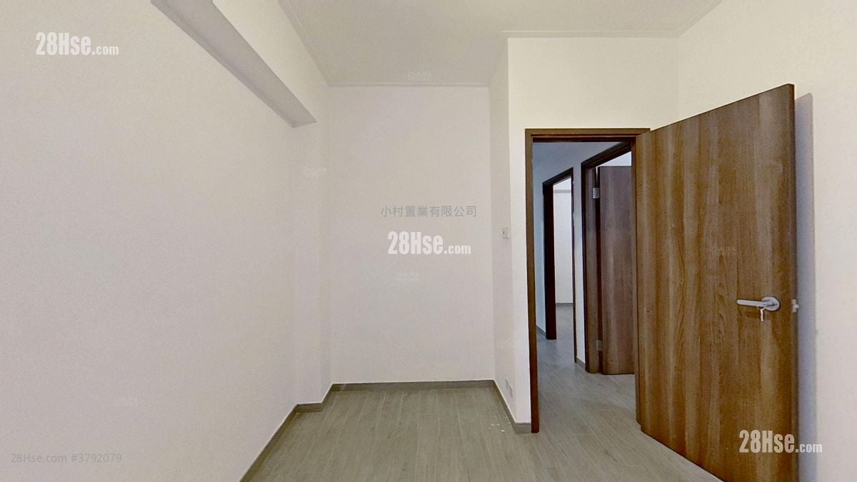 bedroom 2: Great George Building Rental 3 Bedrooms , 2 Bathrooms 845 ft²