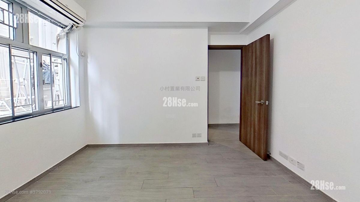 master room: Great George Building Rental 3 Bedrooms , 2 Bathrooms 845 ft²