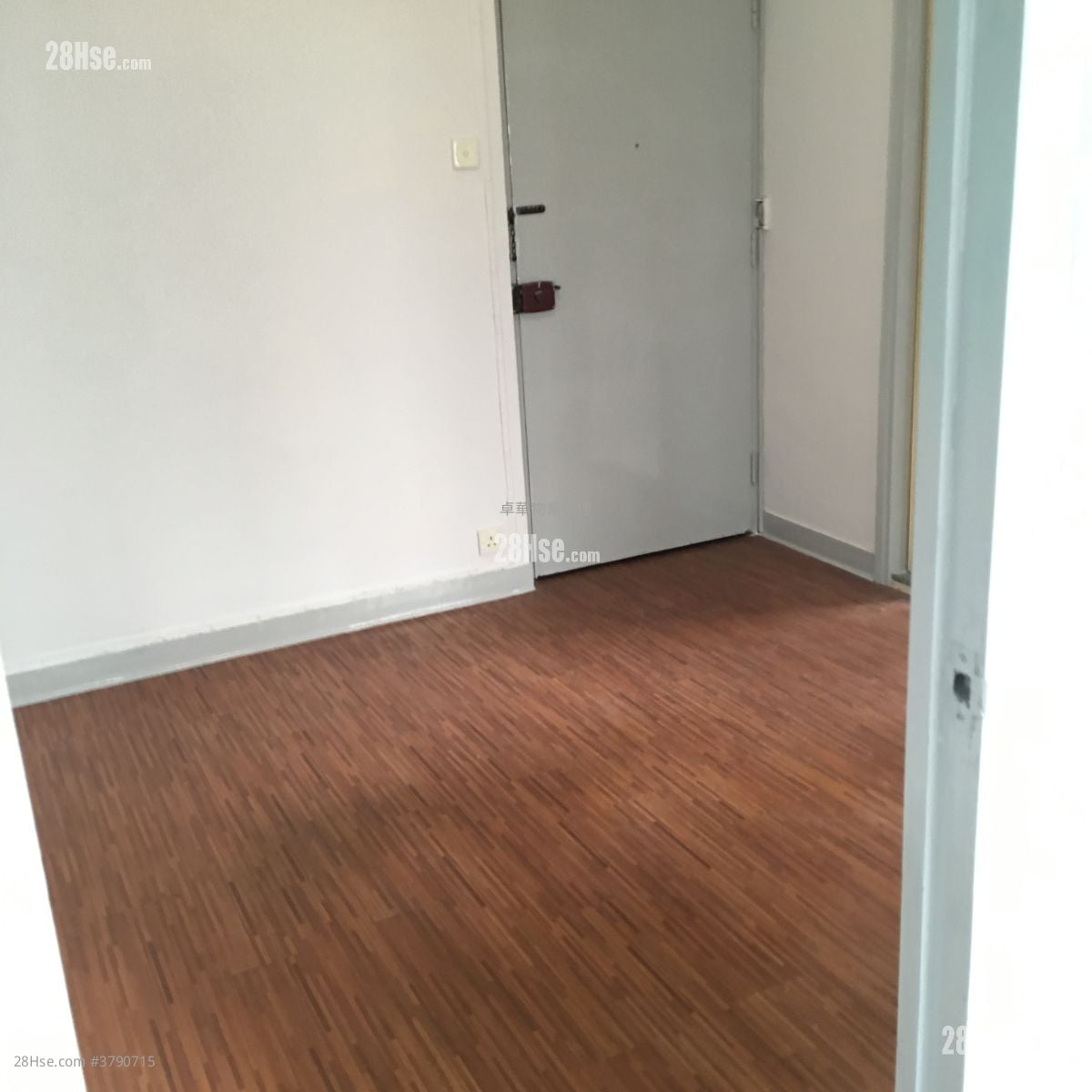 益富大厦 租盘 2 房 , 1 浴室 287 平方尺