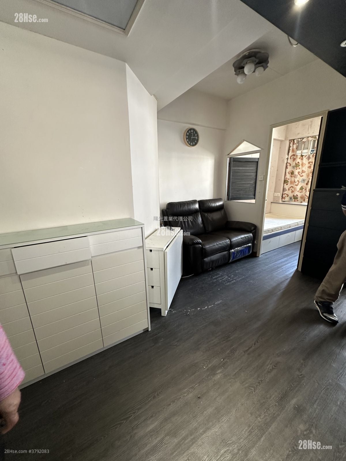 富成楼 租盘 300 平方尺