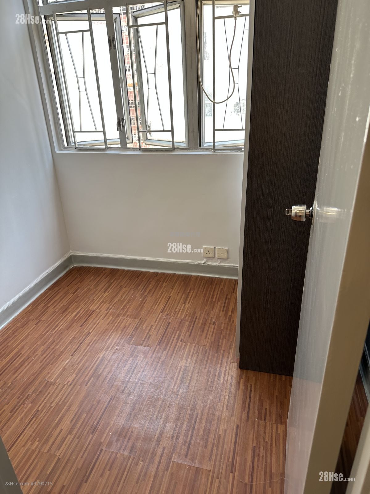 益富大厦 租盘 2 房 , 1 浴室 287 平方尺