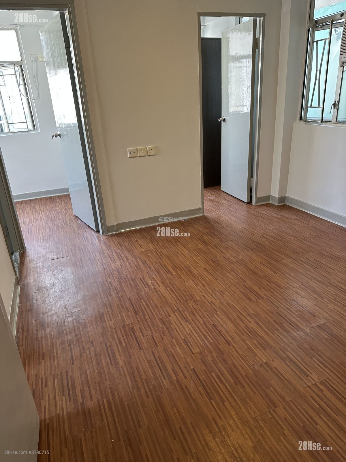 益富大厦 租盘 2 房 , 1 浴室 287 平方尺