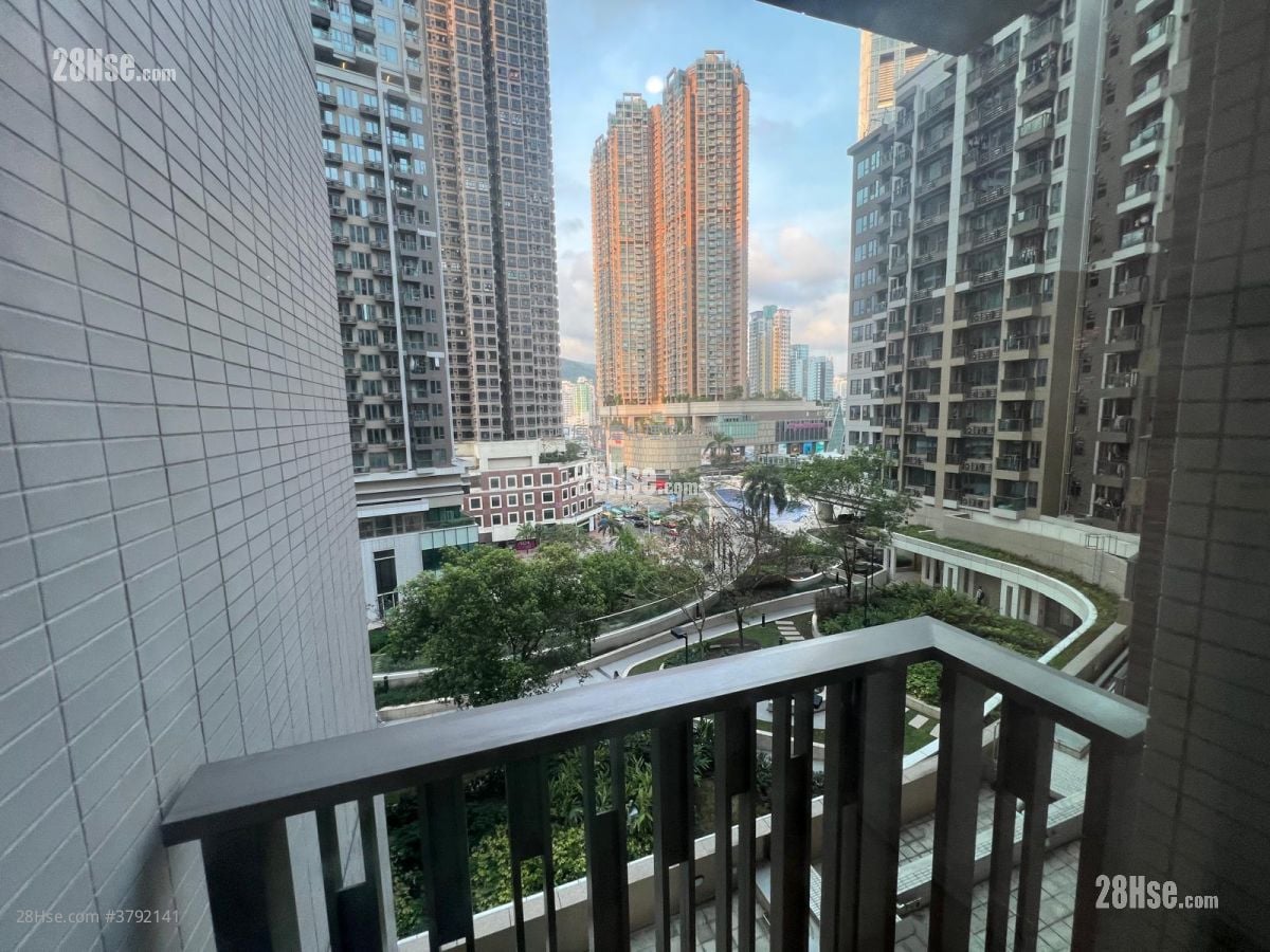 master room: Parc City Sell 3 Bedrooms , 2 Bathrooms 769 ft²