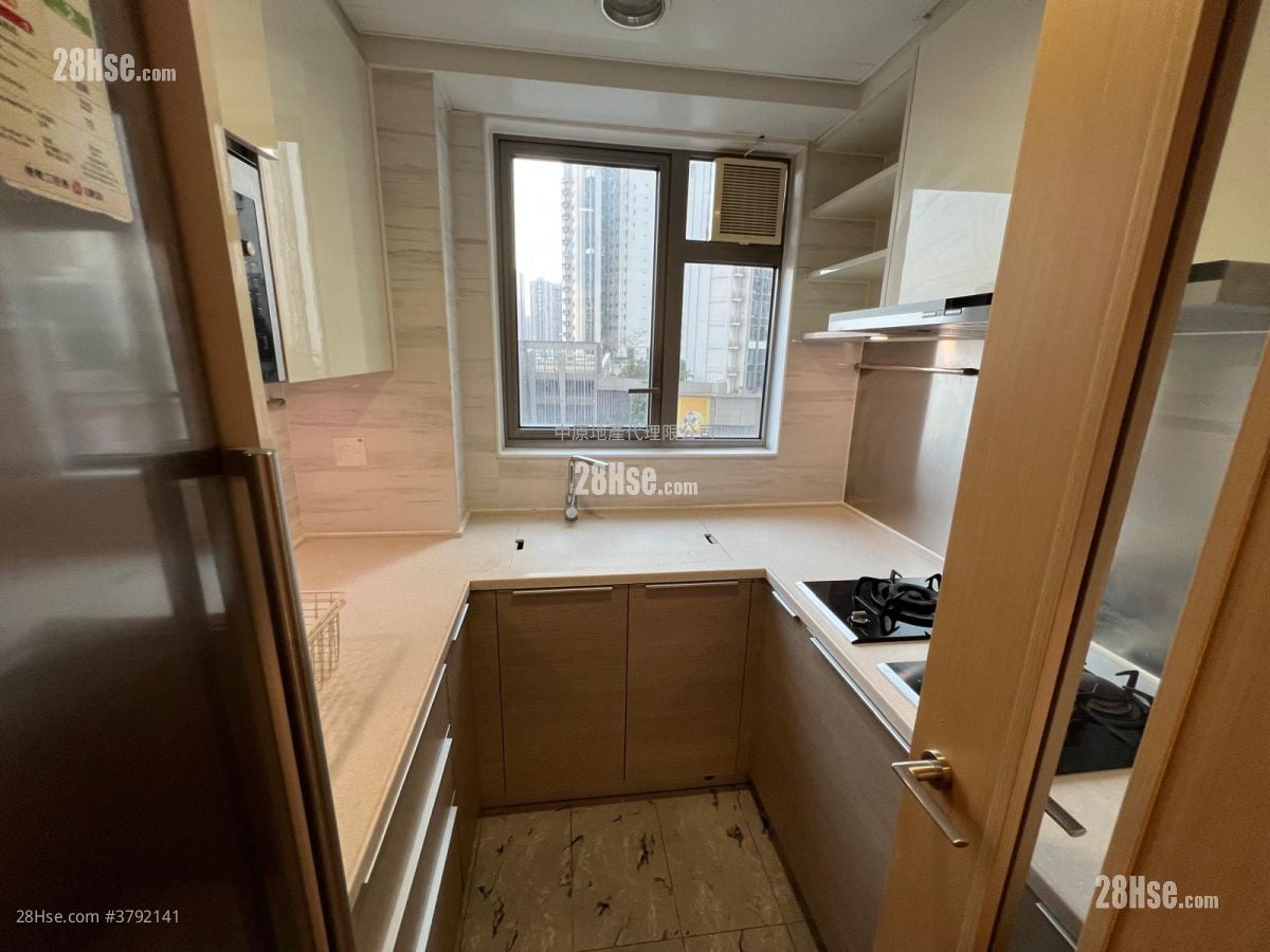 kitchen: Parc City Sell 3 Bedrooms , 2 Bathrooms 769 ft²