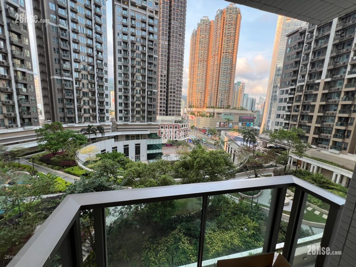 balcony: Parc City Sell 3 Bedrooms , 2 Bathrooms 769 ft²