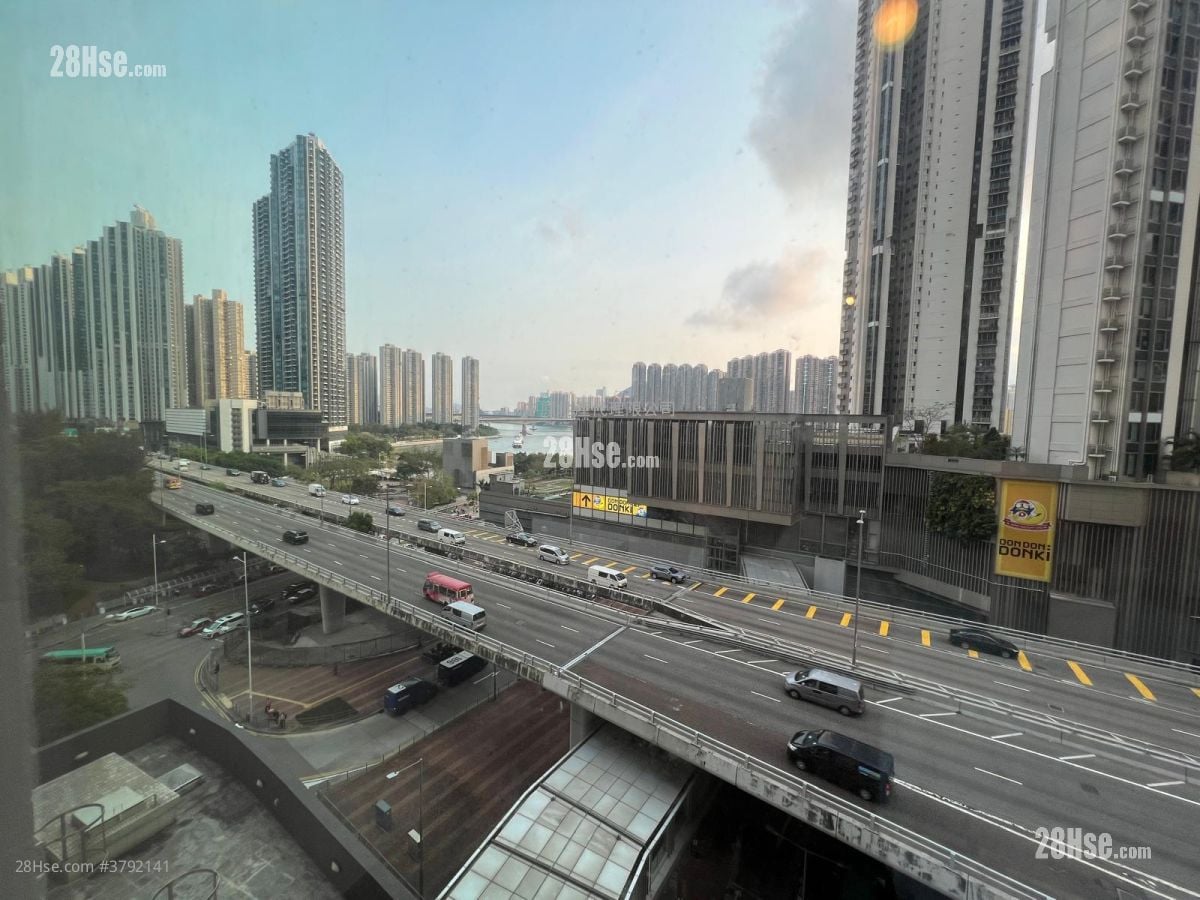 View: Parc City Sell 3 Bedrooms , 2 Bathrooms 769 ft²